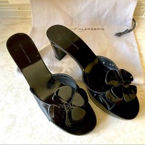 Robert Clergerie black flower sandals